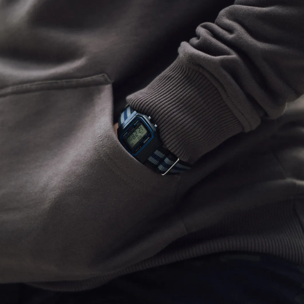 Black Trident Team Hoodie - Midnight Black Schwarz