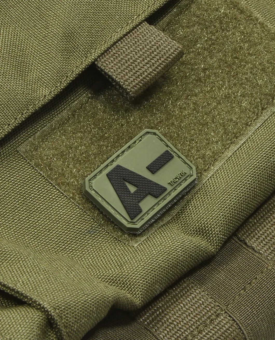 Blutgruppe PVC Patch 0+ Oliv