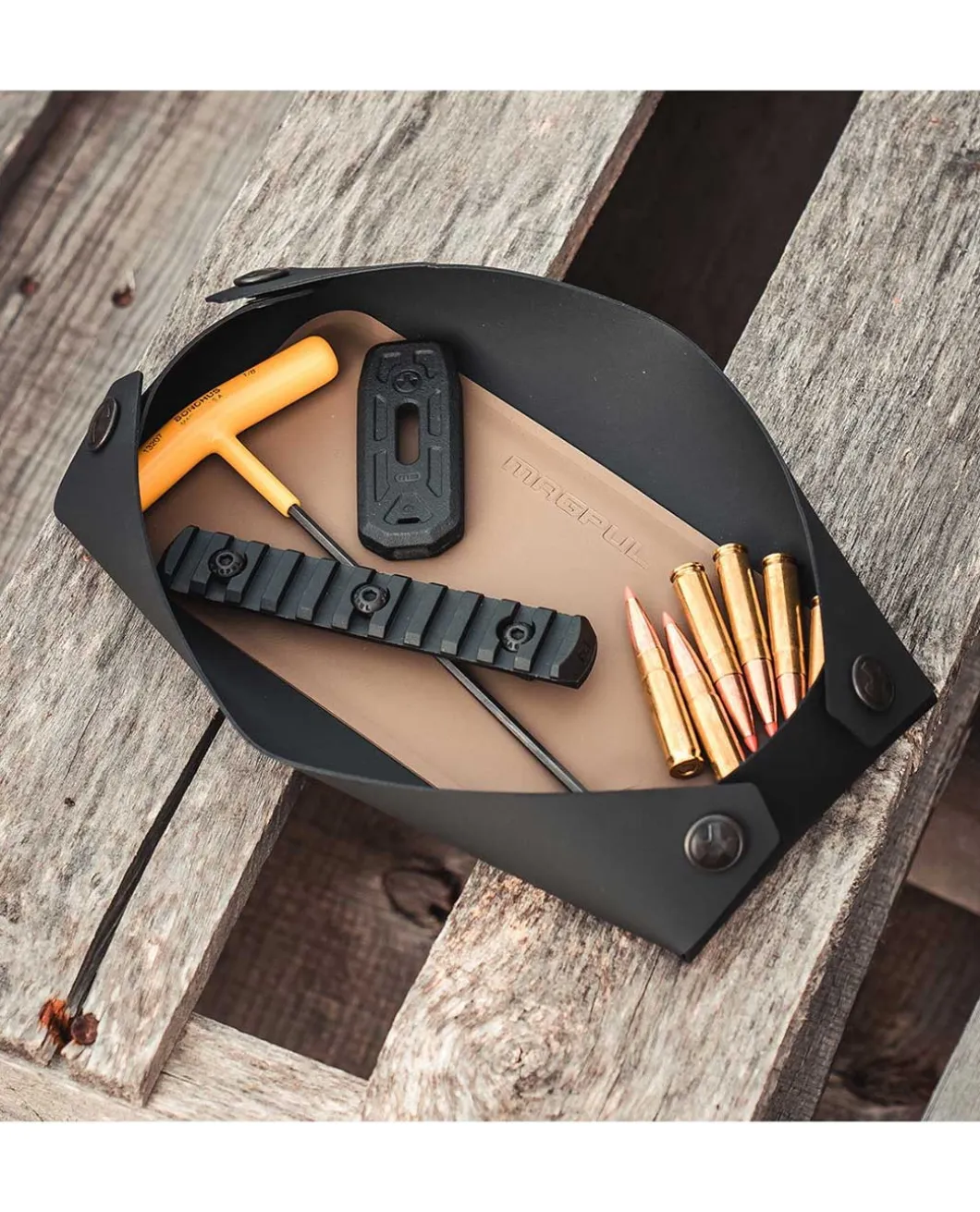 DAKA Magnetic Field Tray Small FDE