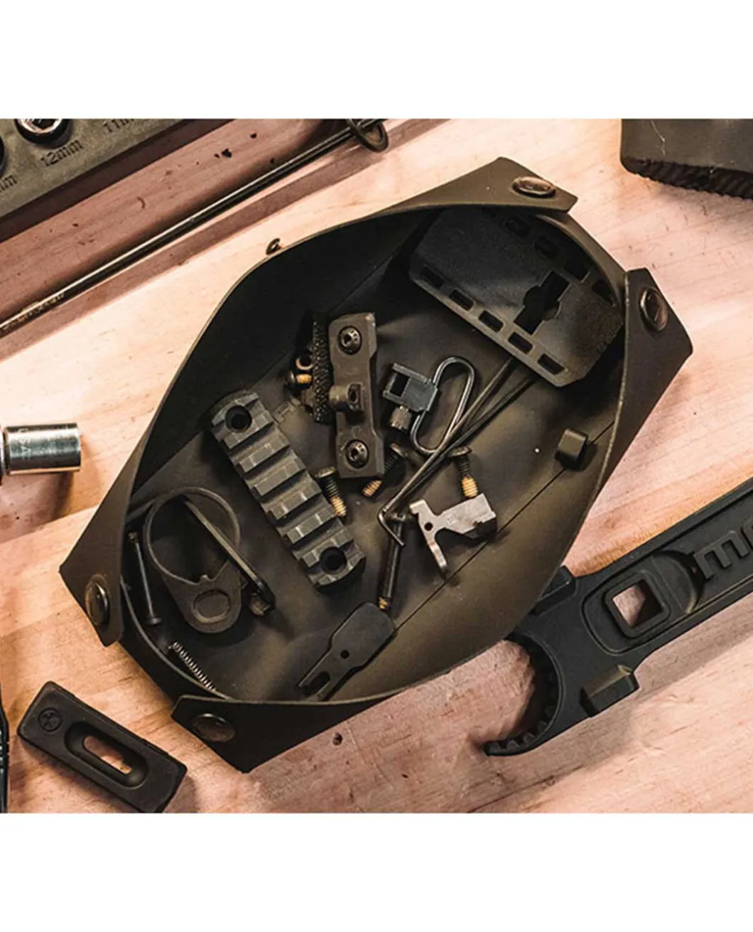 DAKA Magnetic Field Tray Small FDE