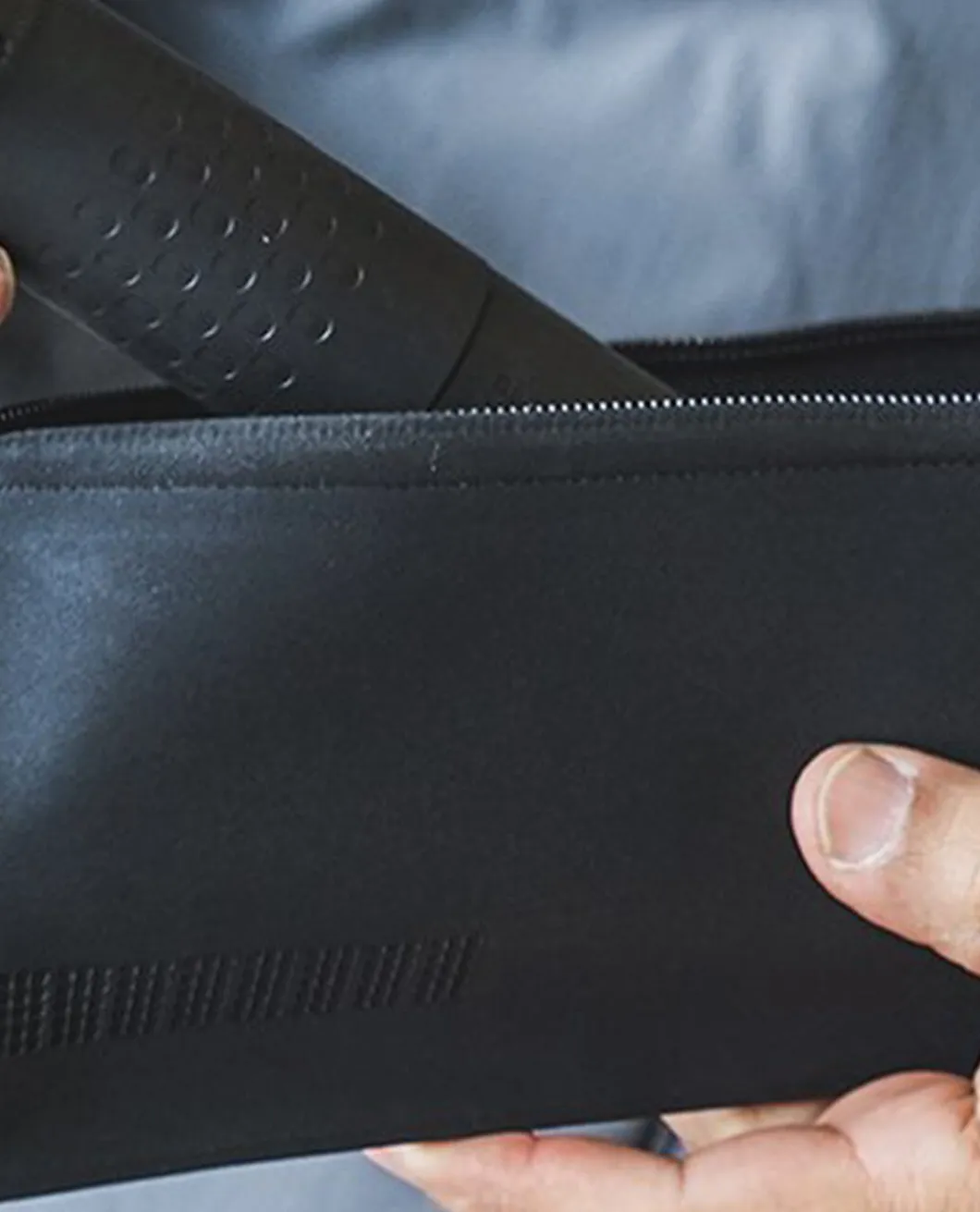 DAKA Suppressor Pouch Large Black Schwarz