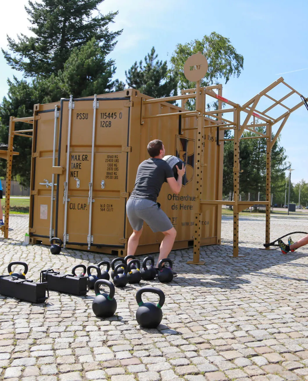 FOB 10 Fitness-Container