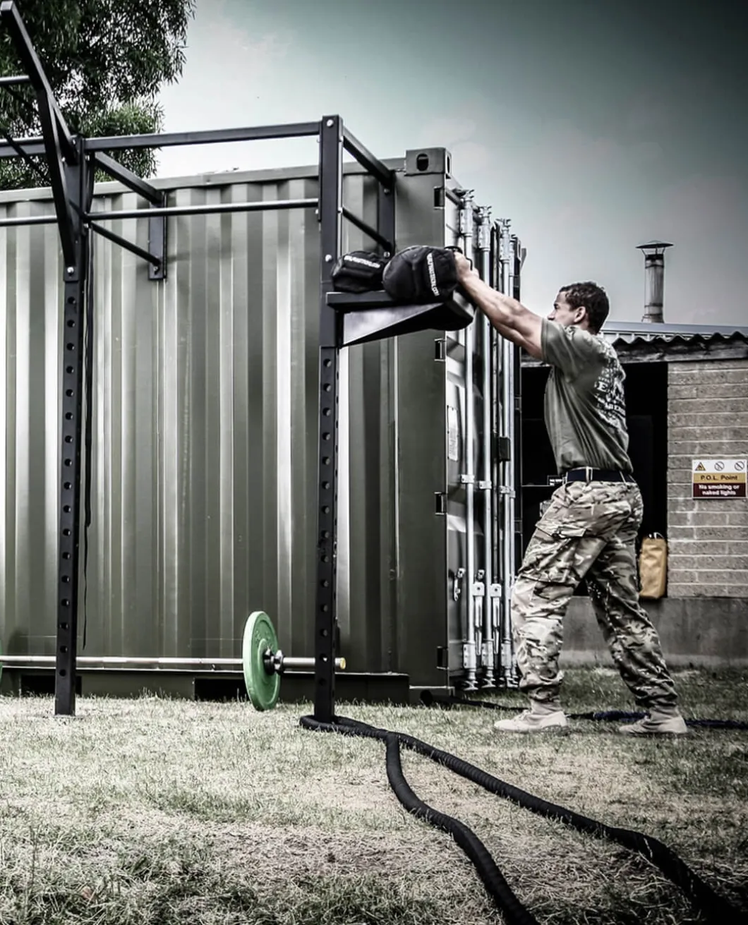 FOB 10 Fitness-Container