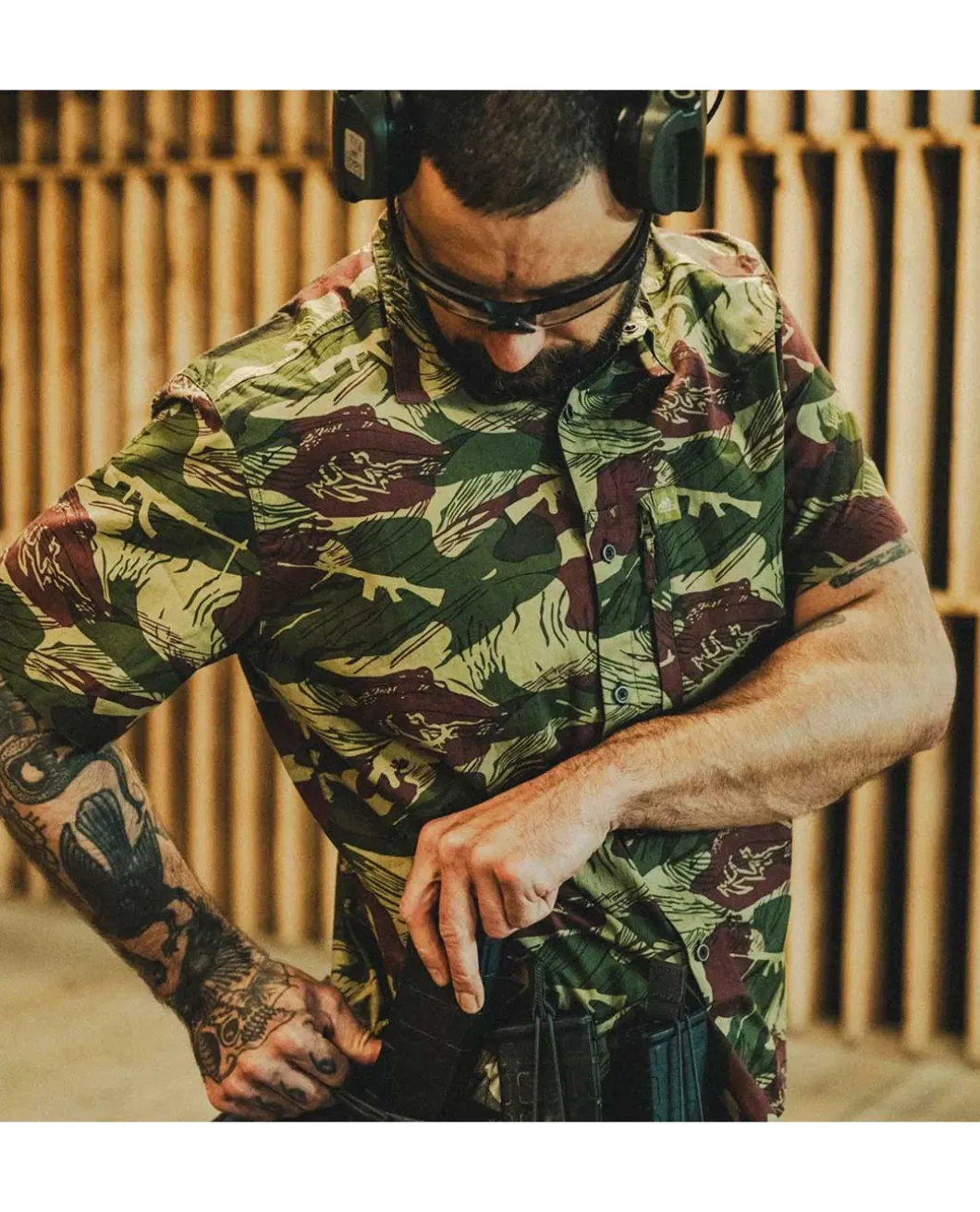 Hawaii Shirt Brushstroke Camo