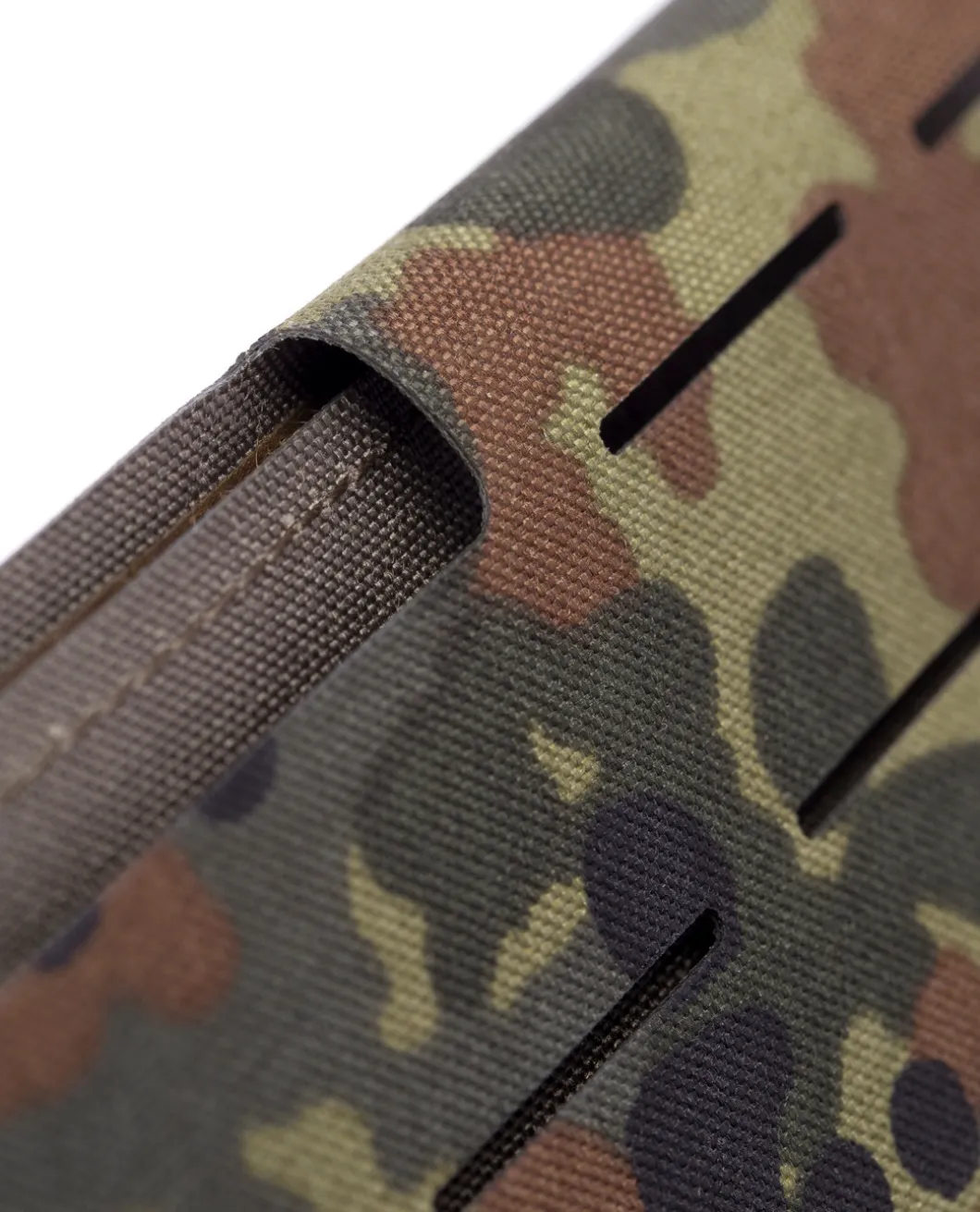 Micro Chestrig MGS Flecktarn