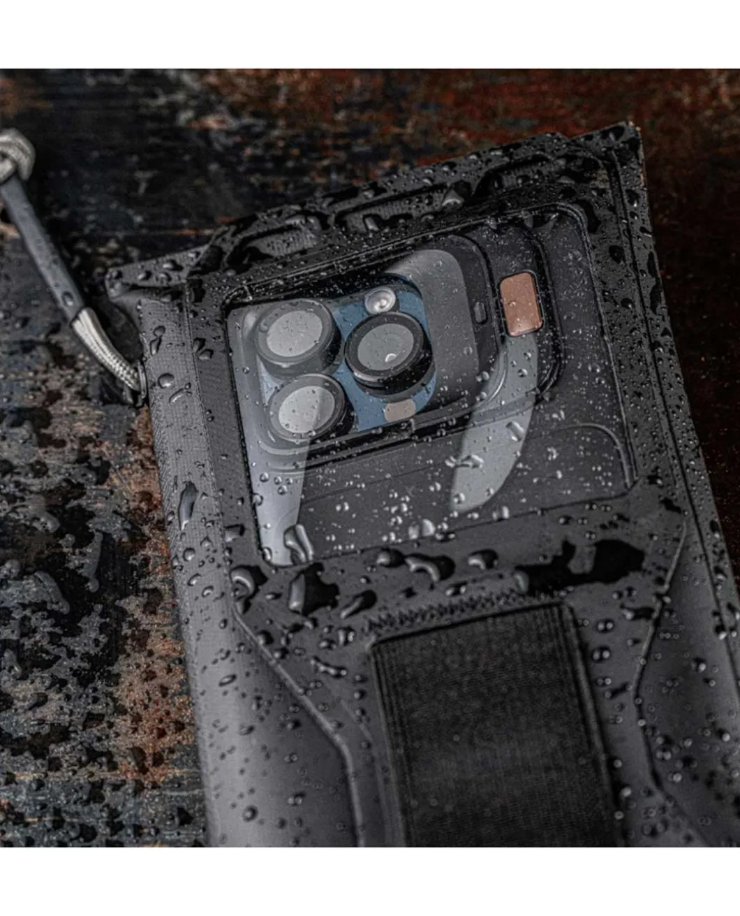 Monsoon Rough Water Pouch Black Schwarz