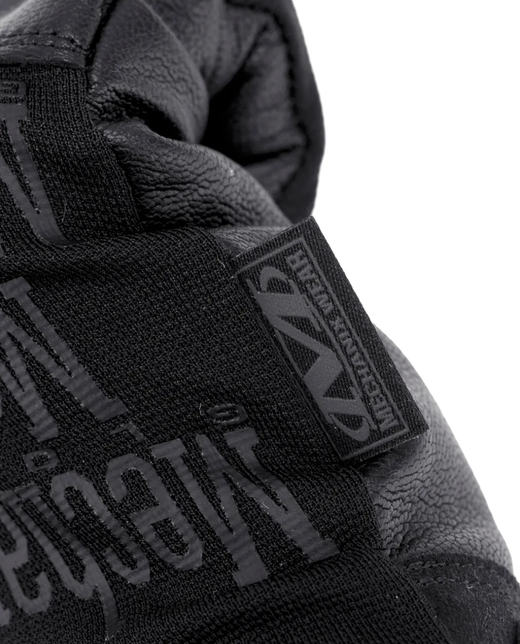 Recon Black Schwarz