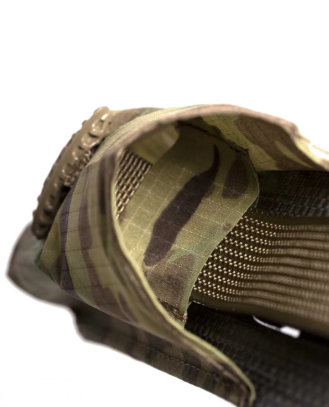 Shear Pouch Multicam