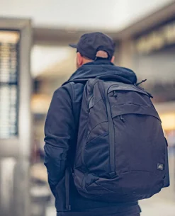 Traveler Backpack Black Schwarz