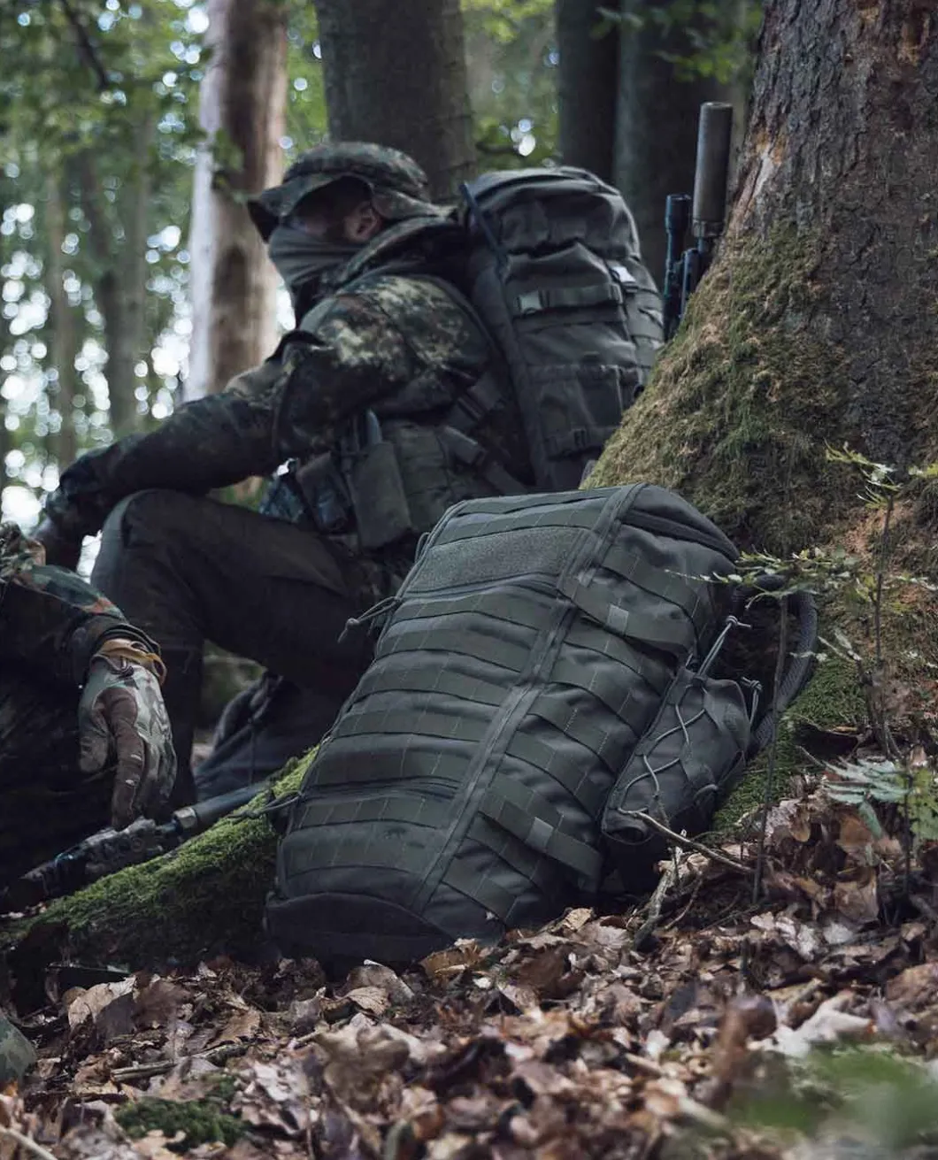 TT Base Pack Top Load 30 Black Schwarz