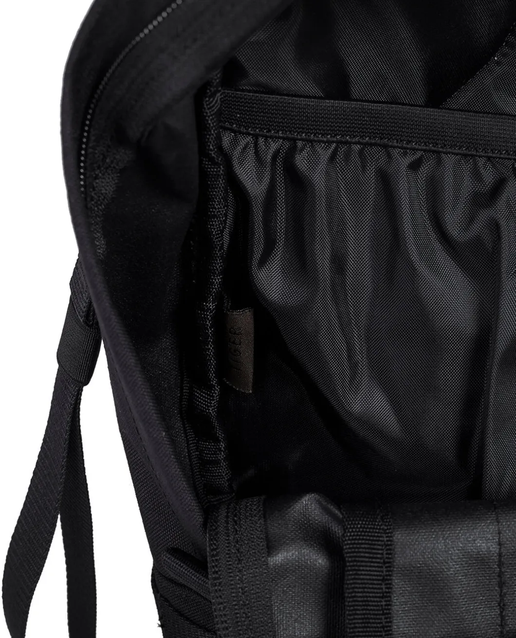 TT Essential Pack L MKII Schwarz