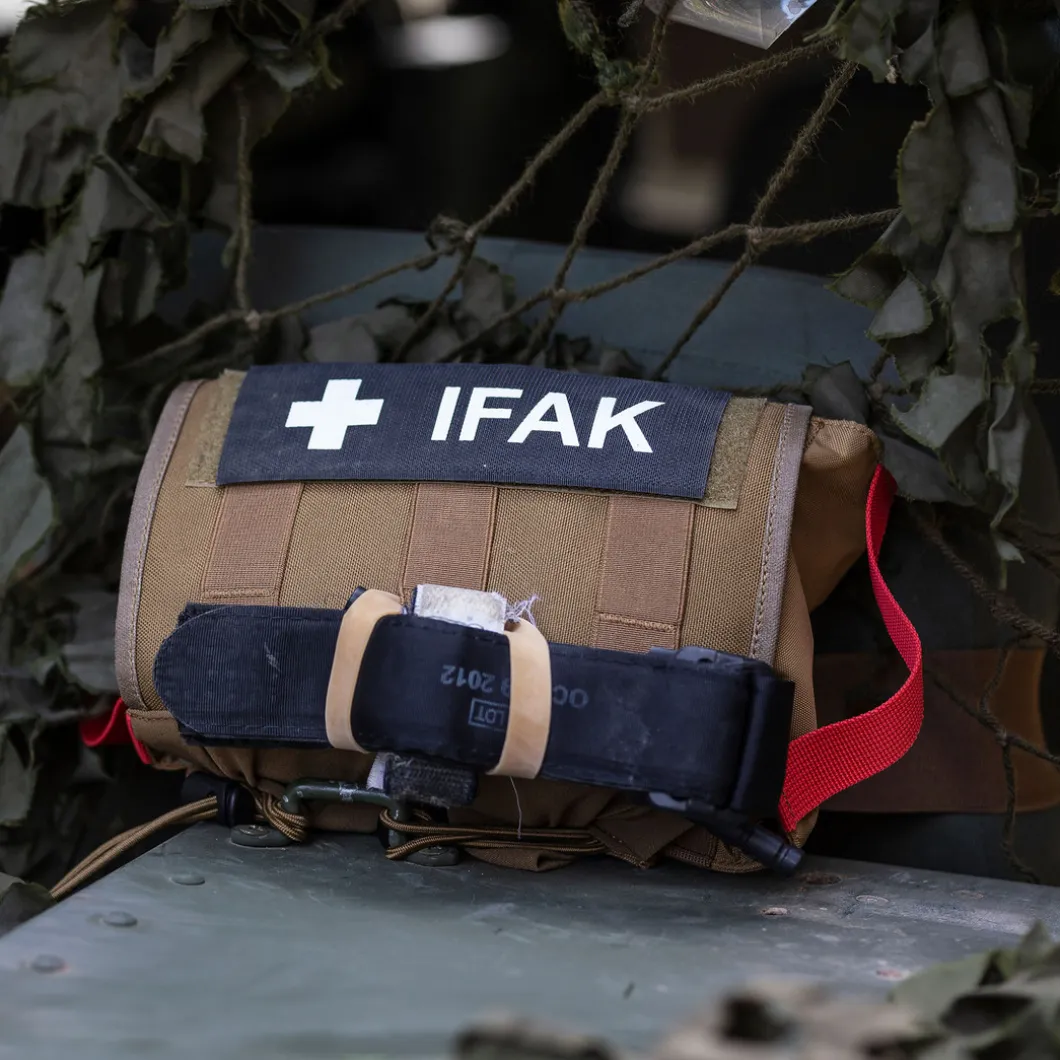 TT Head Rest IFAK Coyote Brown